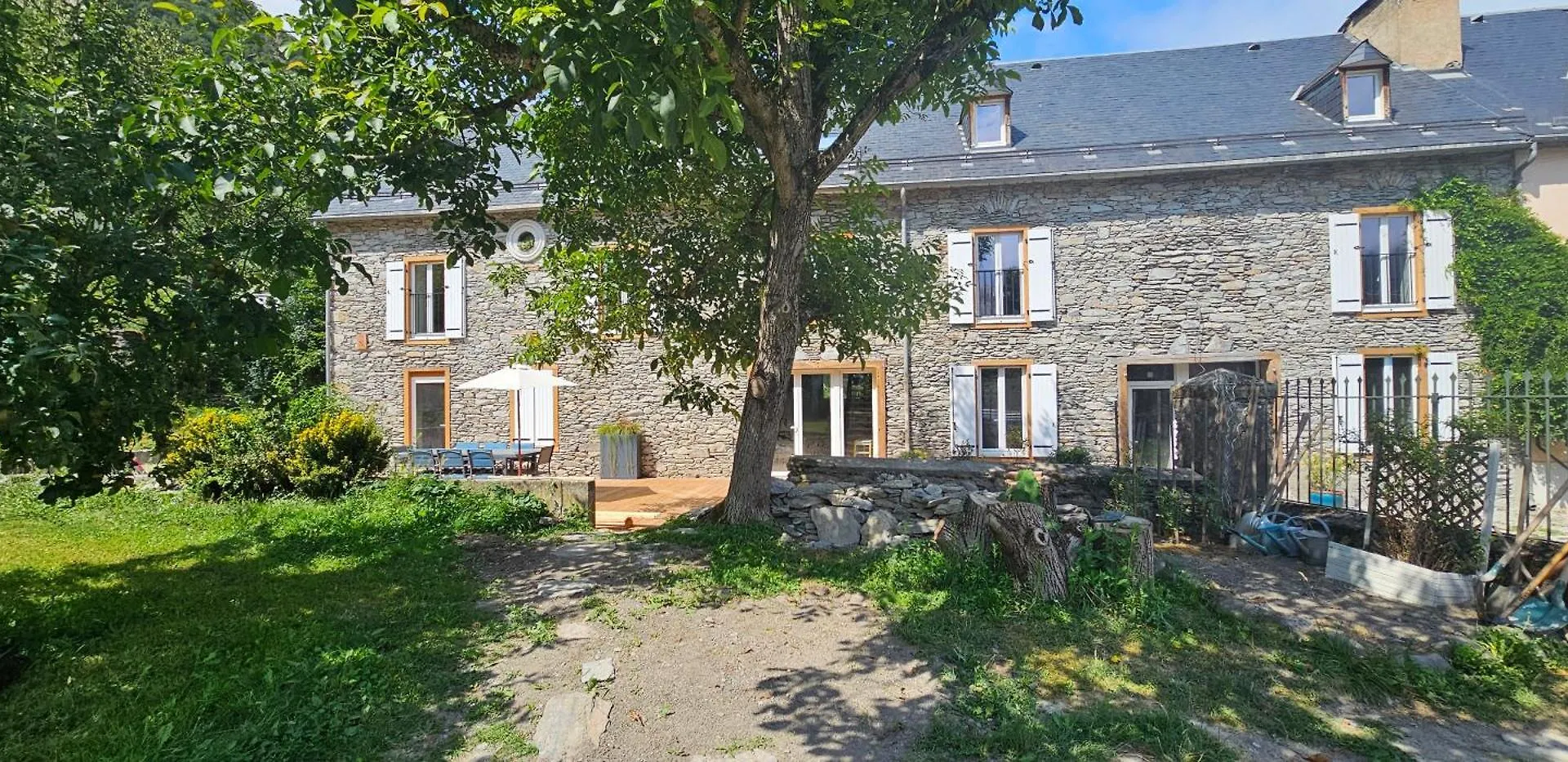 Gites Eth Refugi 4 Etoiles Les Echappees Belles Antignac